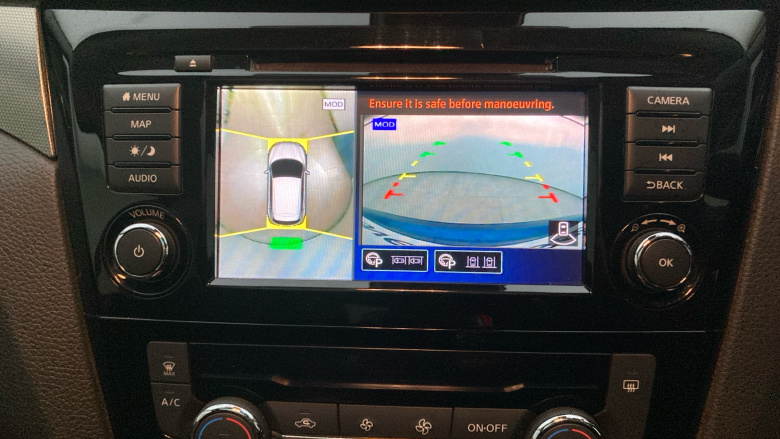 Nissan Qashqai 1.3 DiG-T N-Connecta 5dr Petrol Hatchback